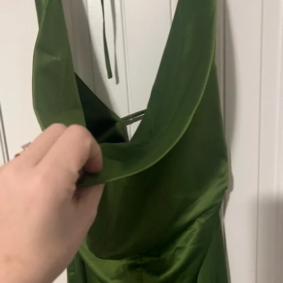 Green Halter Wide-Leg Jumpsuit - Picture 4 of 11